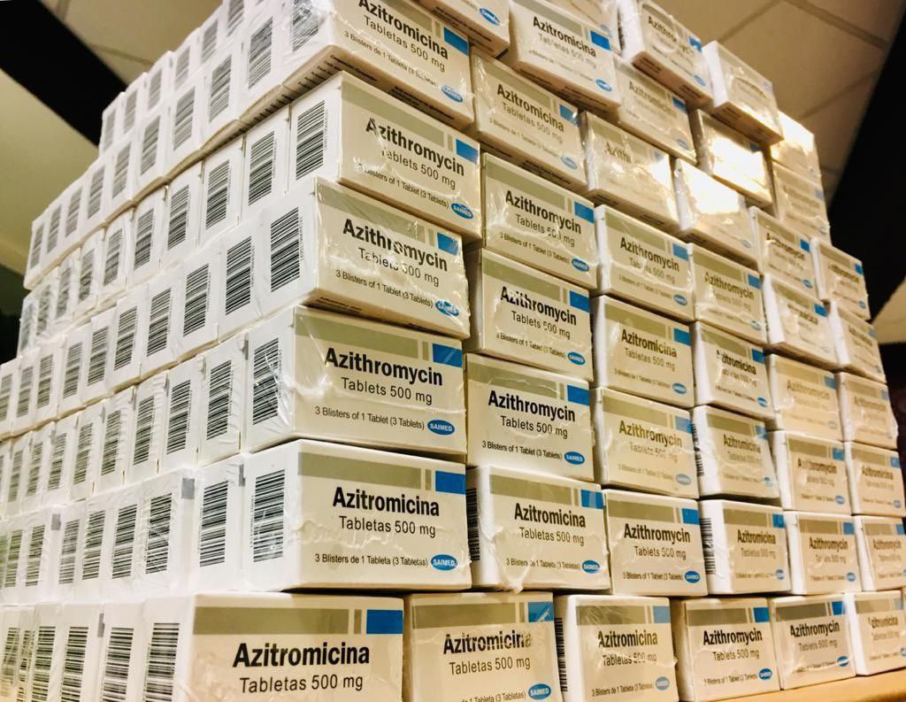 Gobierno recibe donativo de 30,000 tabletas de Azitromicina de droguería SAIMED gobierno-recibe-donativo-de-30000-tabletas-de-azitromicina-de-drogueria-saimed